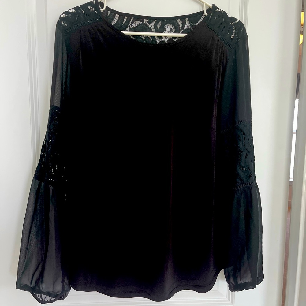 Roz & Ali Black Sheer Lace Sleeve Blouse